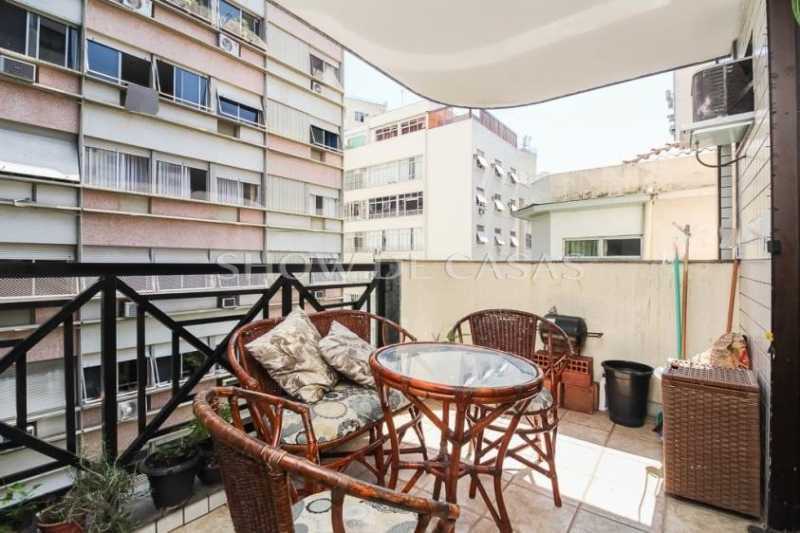 Apartamento à venda com 2 quartos, 64m² - Foto 1