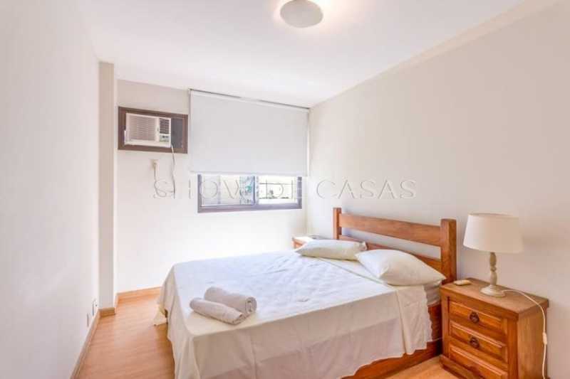 Apartamento à venda com 2 quartos, 68m² - Foto 9