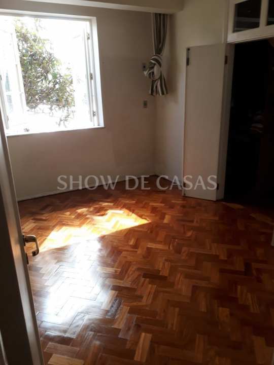 Apartamento à venda com 3 quartos, 180m² - Foto 12