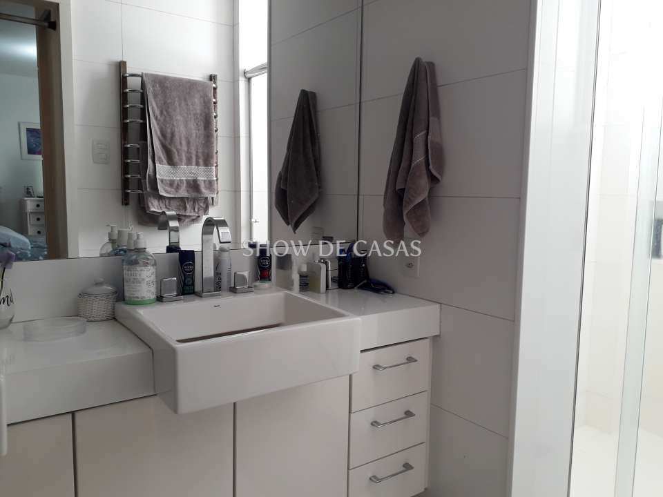 Apartamento à venda com 3 quartos, 182m² - Foto 20