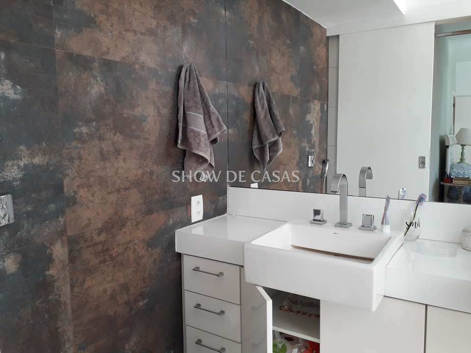 Apartamento à venda com 3 quartos, 182m² - Foto 21