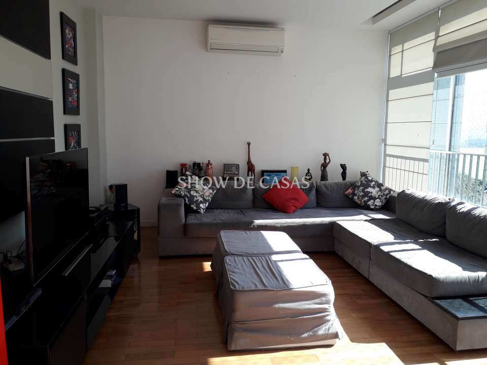 Apartamento à venda com 3 quartos, 182m² - Foto 8