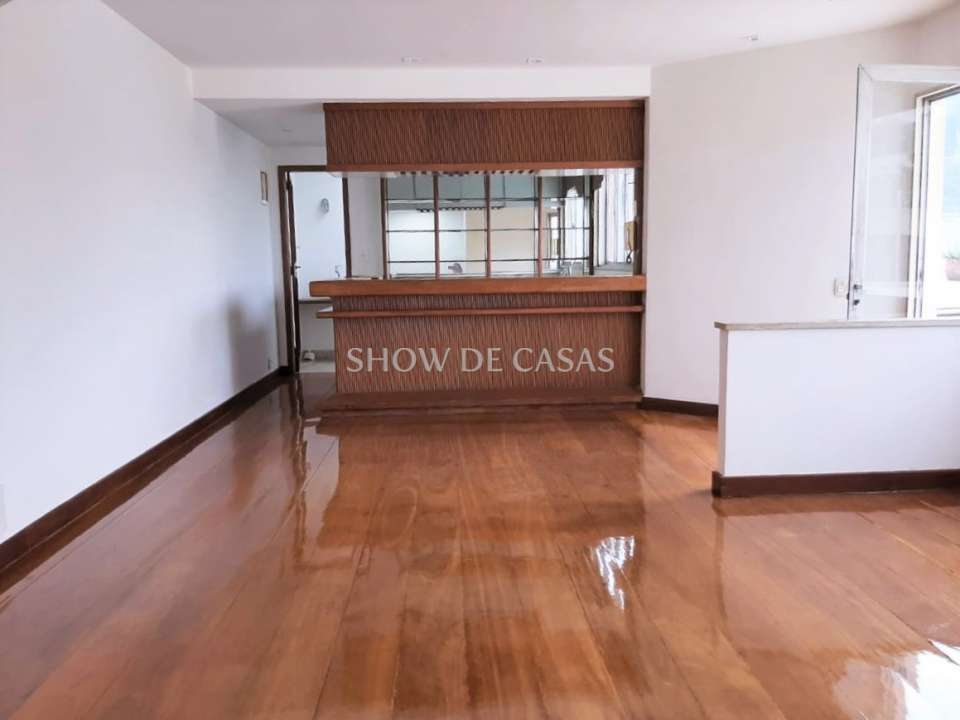 Cobertura à venda com 3 quartos, 400m² - Foto 4