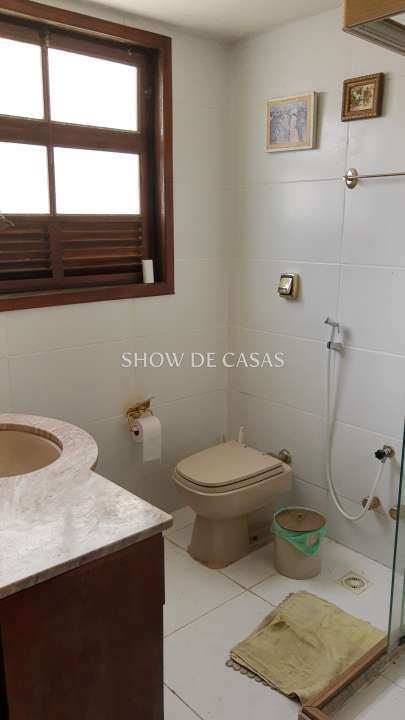 Casa à venda com 5 quartos, 250m² - Foto 26