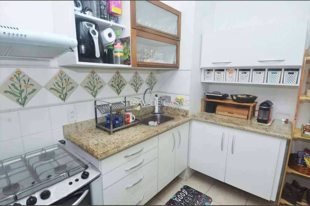 Apartamento à venda com 3 quartos, 110m² - Foto 17