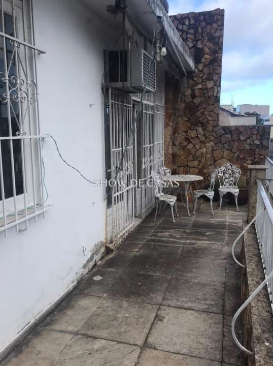 Cobertura à venda com 2 quartos, 100m² - Foto 1