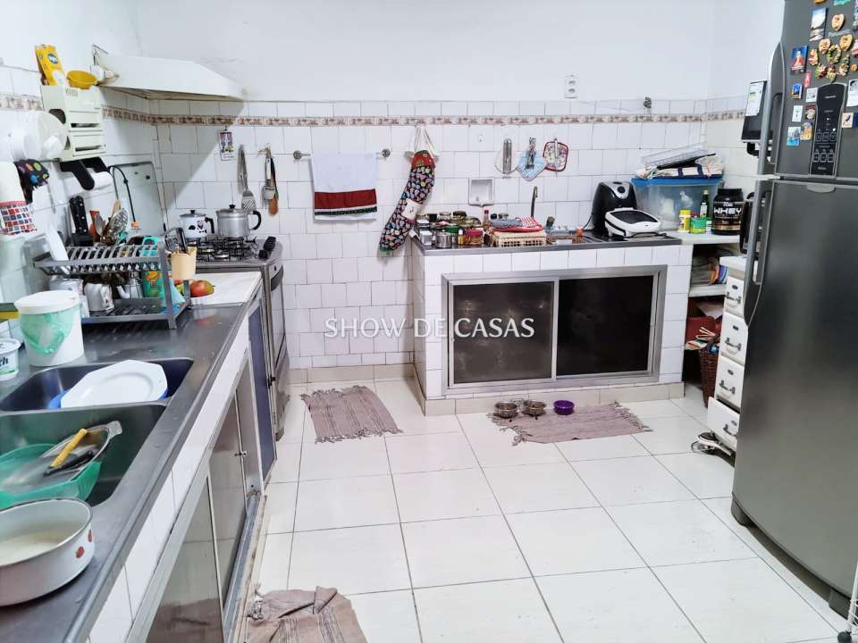 Apartamento à venda com 4 quartos, 200m² - Foto 19