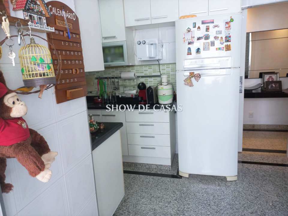 Apartamento à venda com 3 quartos, 120m² - Foto 11