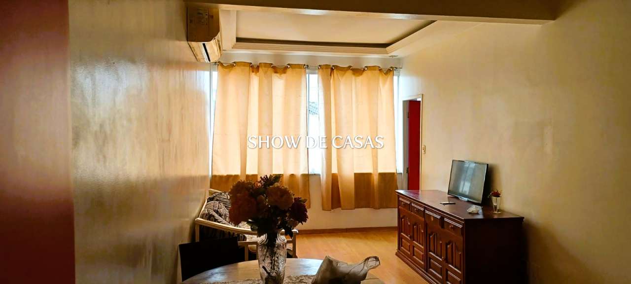 Apartamento à venda com 2 quartos, 70m² - Foto 3