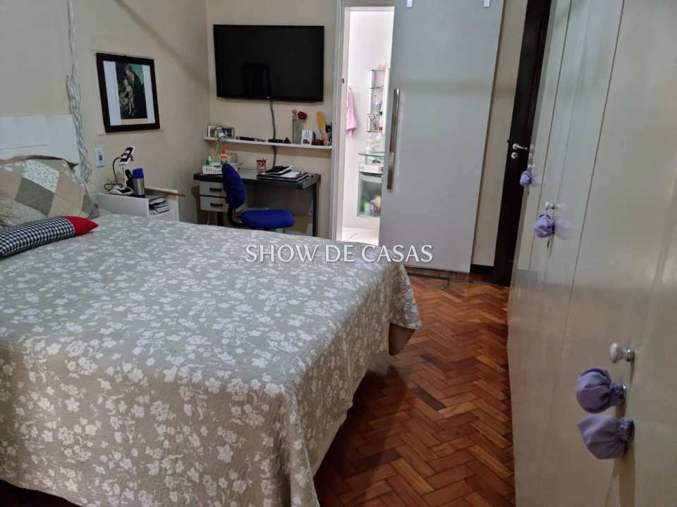 Apartamento à venda com 4 quartos, 205m² - Foto 9