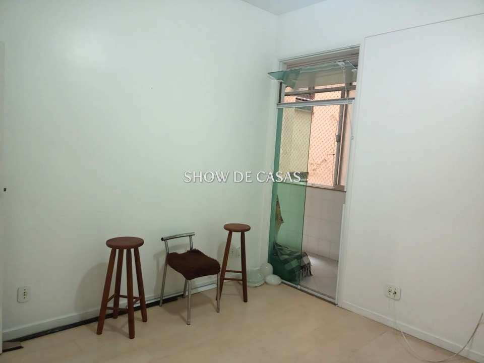 Apartamento à venda com 3 quartos, 90m² - Foto 11