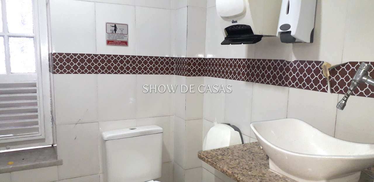 Casa Comercial à venda com 12 quartos, 600m² - Foto 16