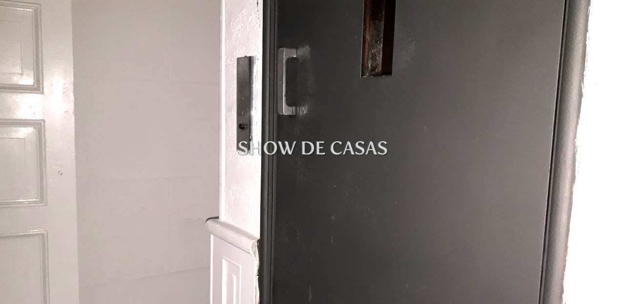 Casa Comercial à venda com 12 quartos, 600m² - Foto 17