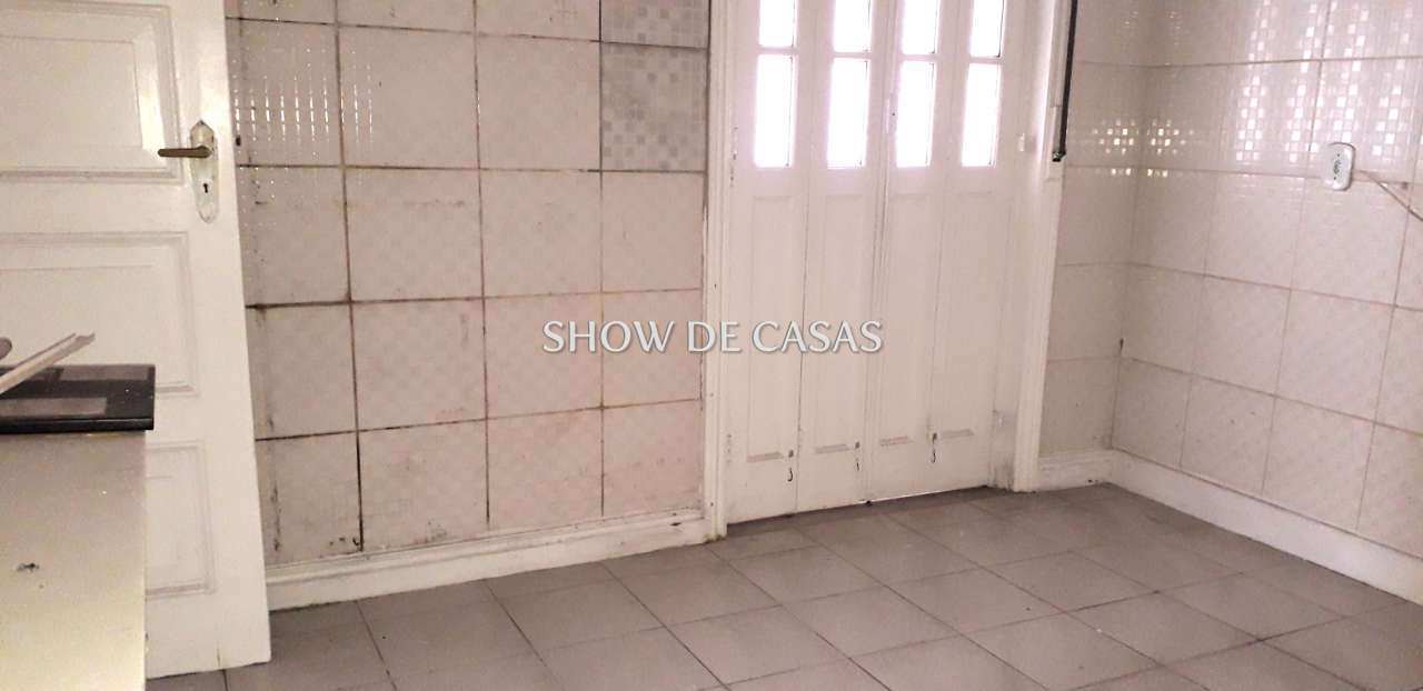 Casa Comercial à venda com 12 quartos, 600m² - Foto 26