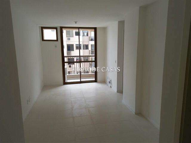 Apartamento à venda com 3 quartos, 67m² - Foto 3