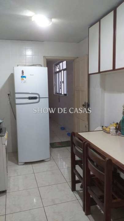 Apartamento à venda com 2 quartos, 85m² - Foto 20