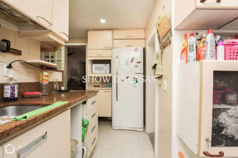 Apartamento à venda com 3 quartos, 107m² - Foto 13