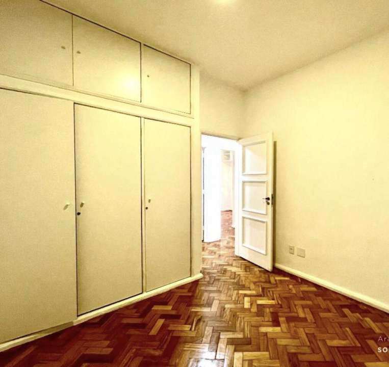 Apartamento à venda com 3 quartos, 112m² - Foto 19