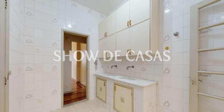 Apartamento à venda com 3 quartos, 134m² - Foto 13