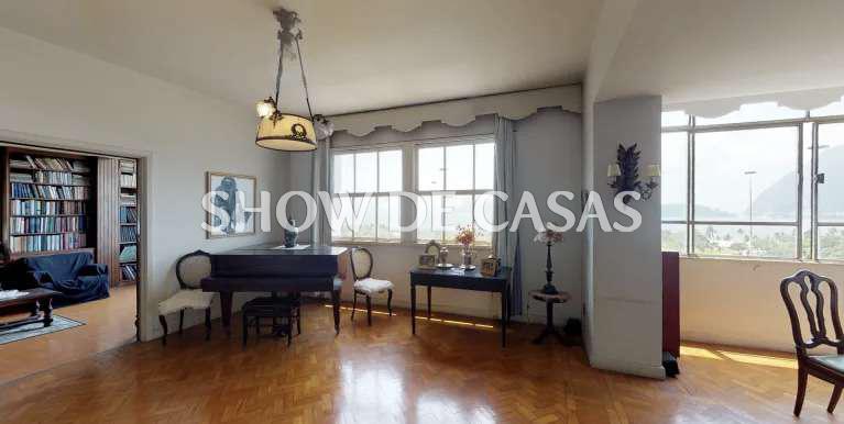 Apartamento à venda com 4 quartos, 264m² - Foto 2