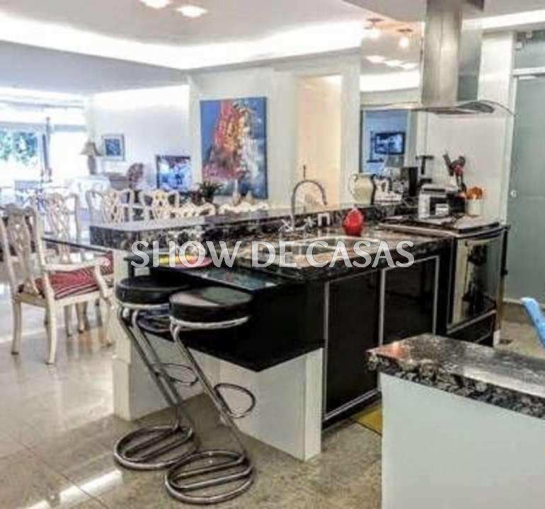 Apartamento à venda com 4 quartos, 170m² - Foto 2