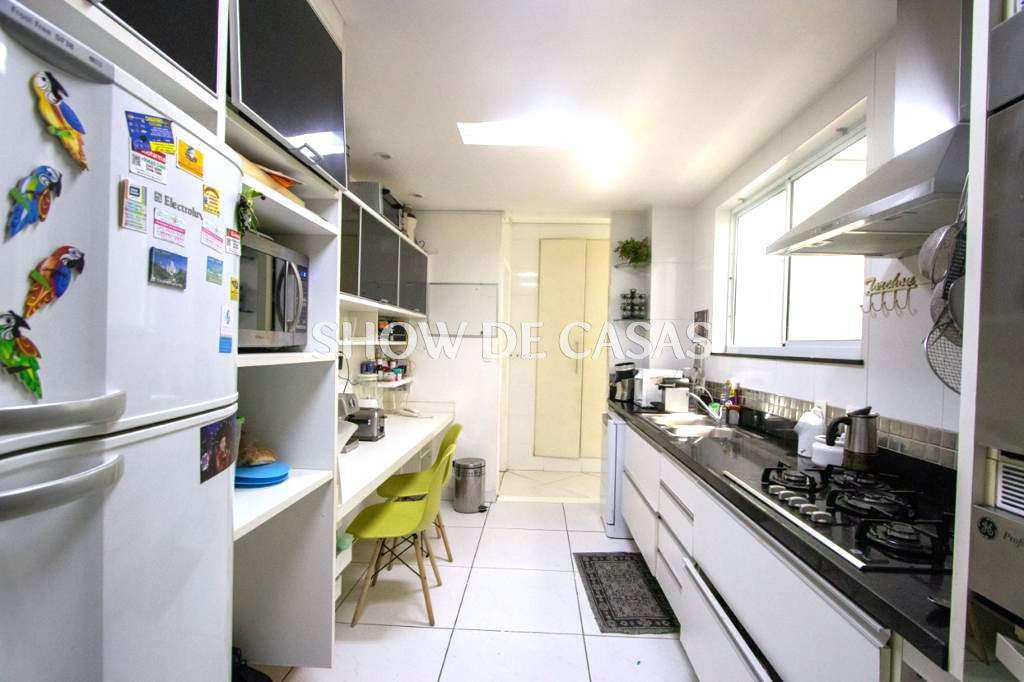 Apartamento à venda com 4 quartos, 330m² - Foto 17