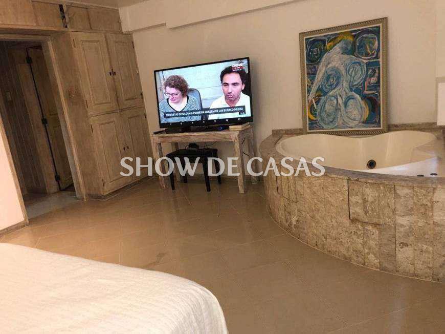 Apartamento à venda com 4 quartos, 224m² - Foto 10