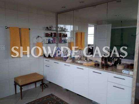 Apartamento à venda com 4 quartos, 224m² - Foto 17