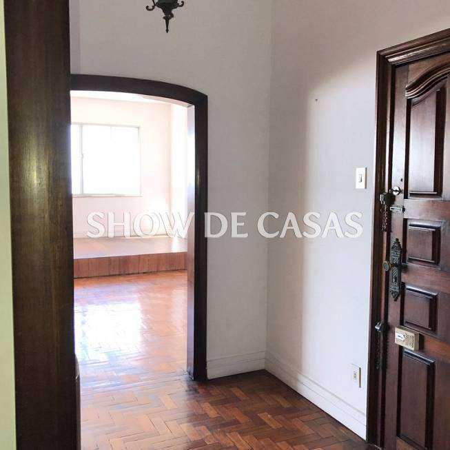 Apartamento à venda com 4 quartos, 232m² - Foto 6