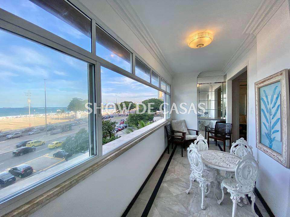 Apartamento à venda com 4 quartos, 265m² - Foto 1