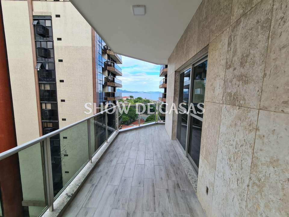 Apartamento à venda com 4 quartos, 185m² - Foto 1