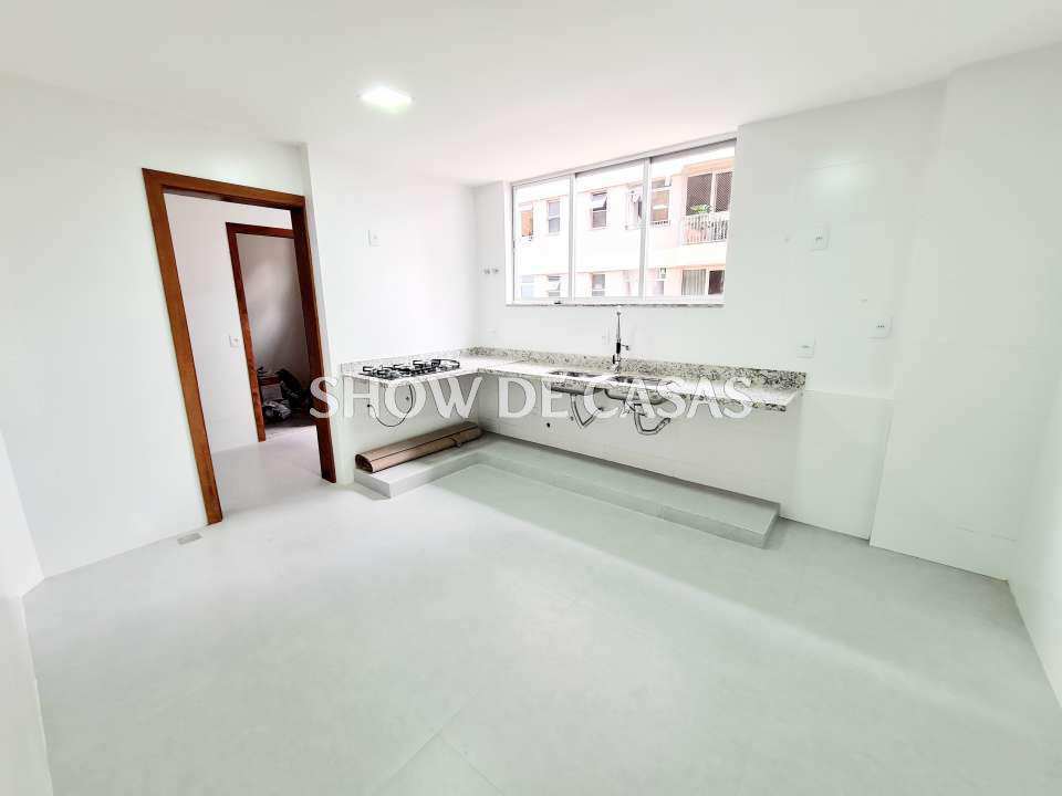 Apartamento à venda com 4 quartos, 185m² - Foto 14