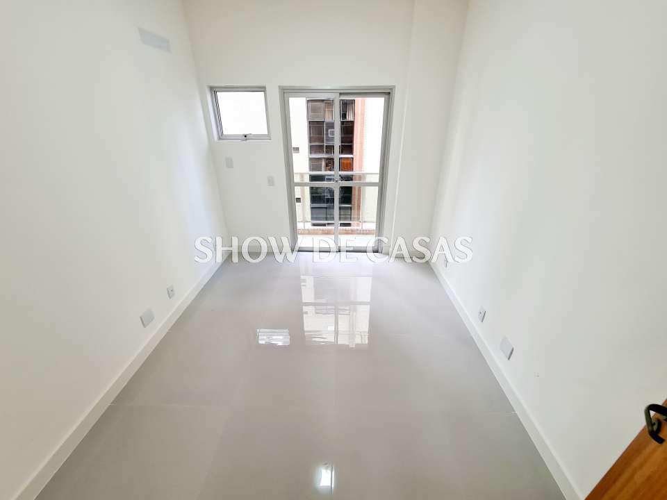 Apartamento à venda com 4 quartos, 185m² - Foto 21