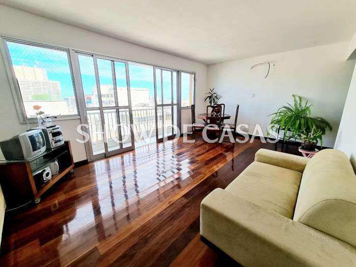 Apartamento à venda com 7 quartos, 400m² - Foto 2