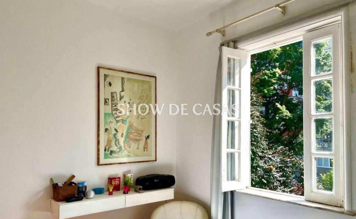 Apartamento à venda com 1 quarto, 62m² - Foto 2