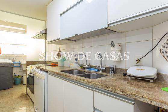 Apartamento à venda com 3 quartos, 170m² - Foto 18