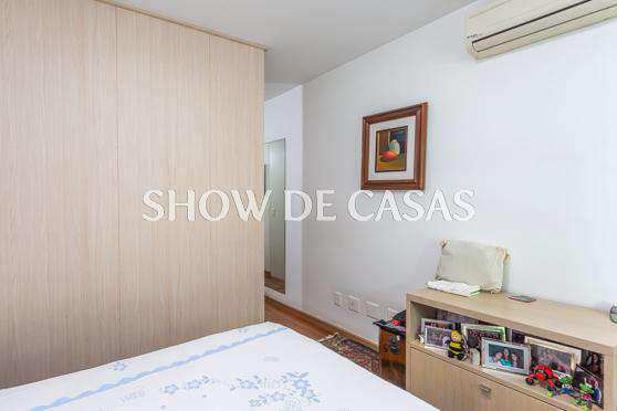 Apartamento à venda com 3 quartos, 170m² - Foto 7