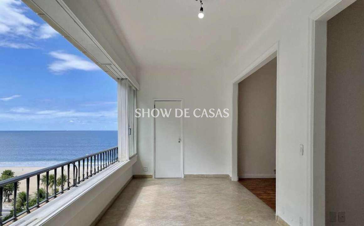 Apartamento à venda com 4 quartos, 304m² - Foto 1