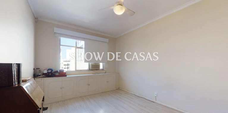 Apartamento à venda com 4 quartos, 300m² - Foto 17