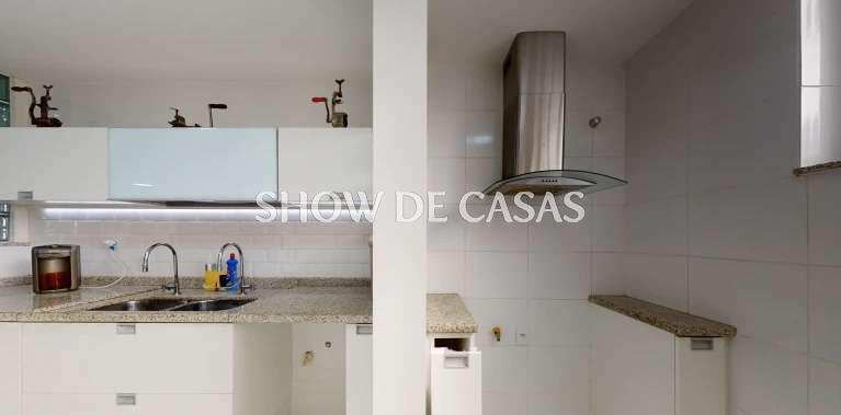 Apartamento à venda com 4 quartos, 300m² - Foto 25