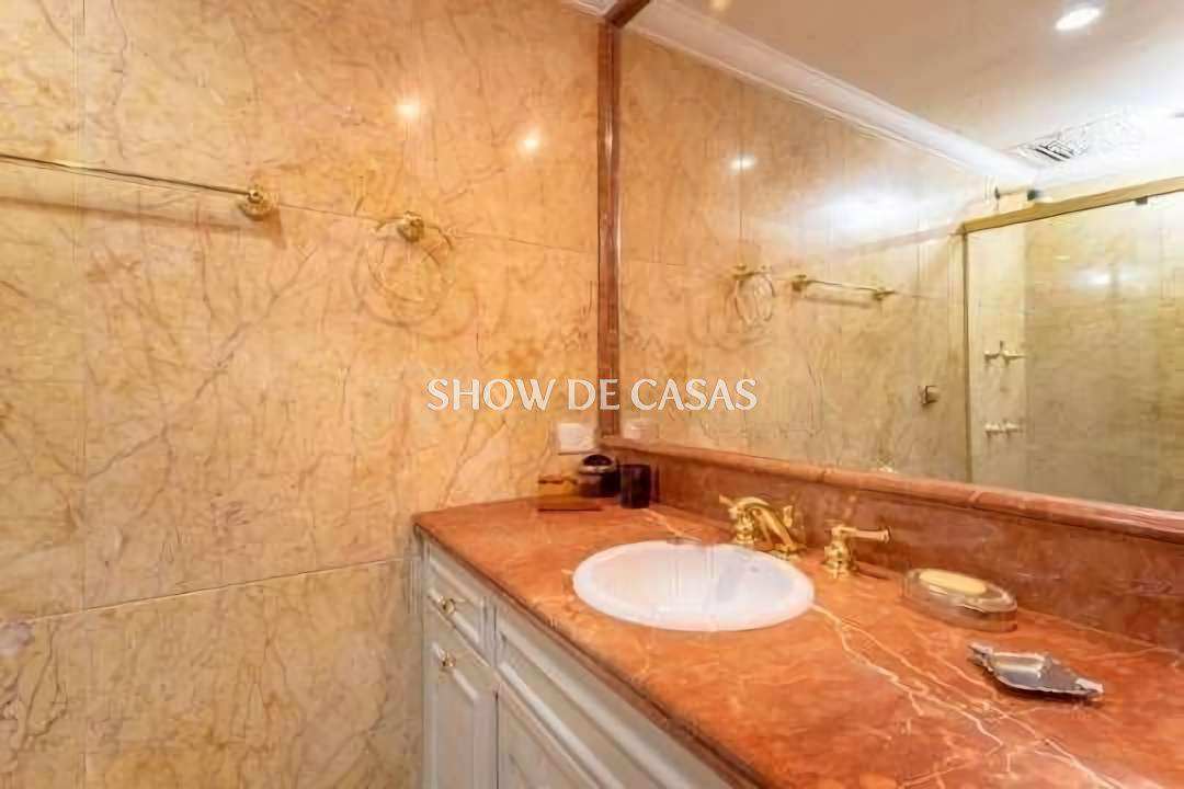 Apartamento à venda com 4 quartos, 182m² - Foto 14