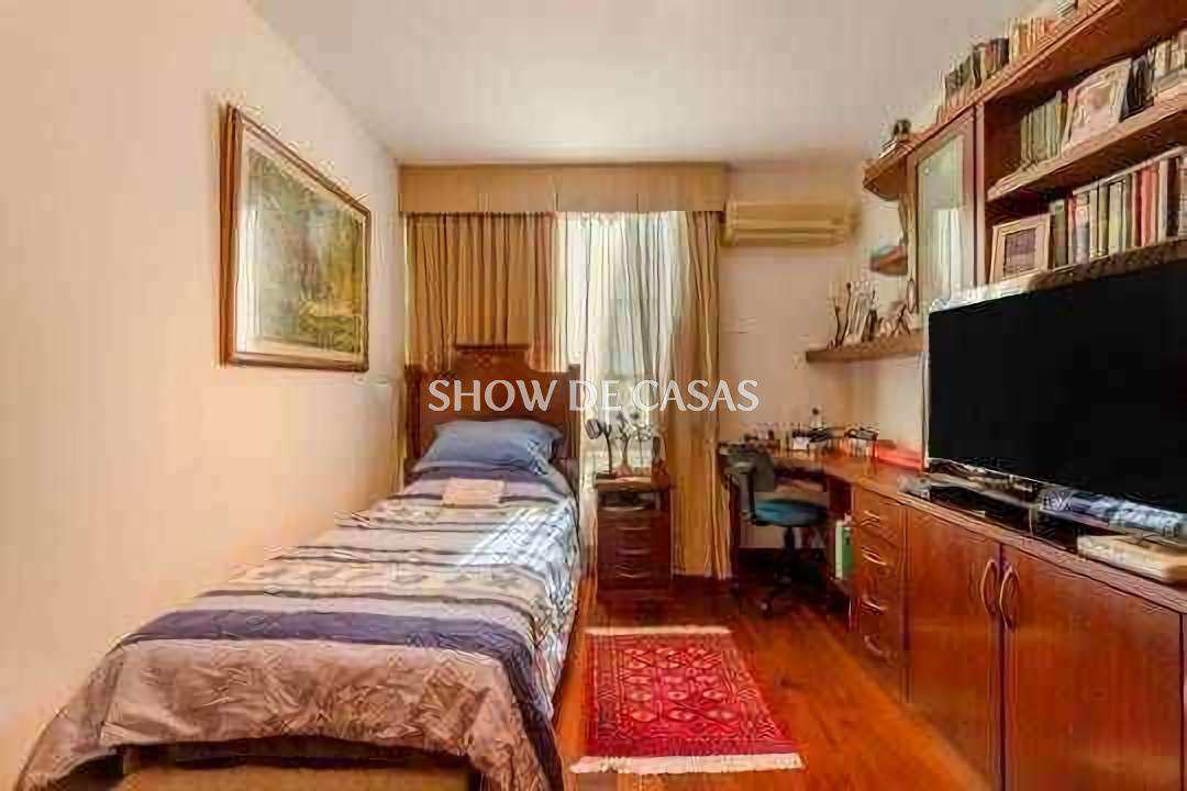 Apartamento à venda com 4 quartos, 182m² - Foto 18