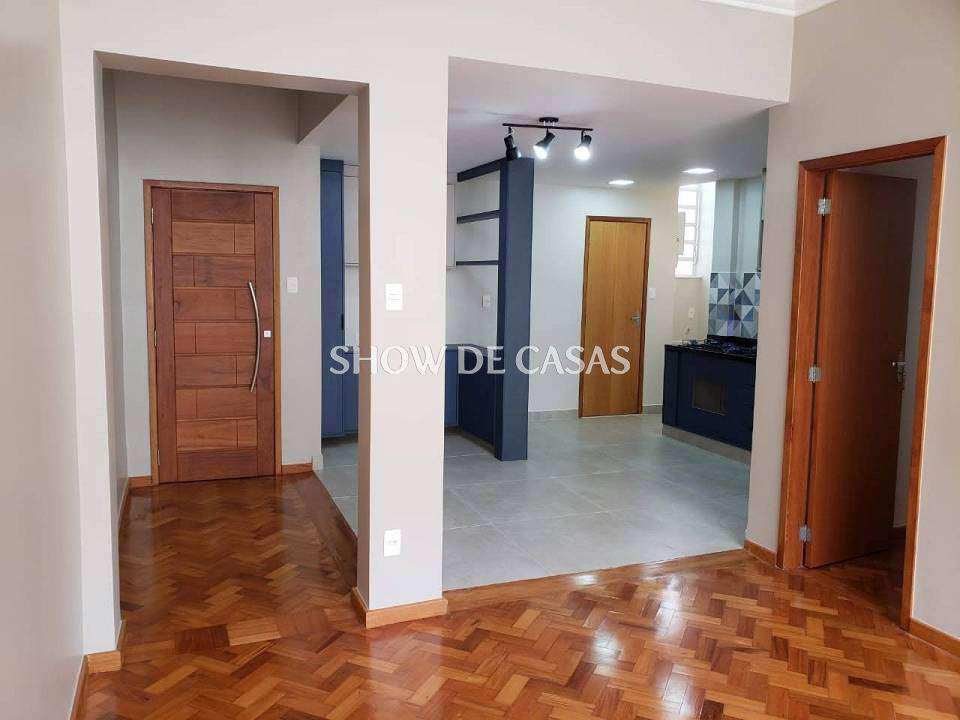 Apartamento à venda com 3 quartos, 81m² - Foto 1