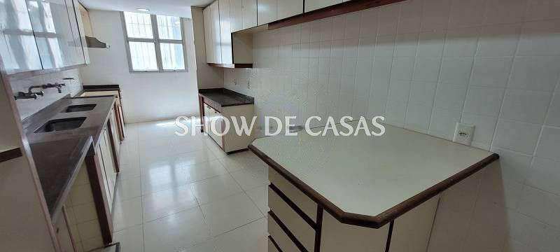 Apartamento à venda com 3 quartos, 170m² - Foto 23