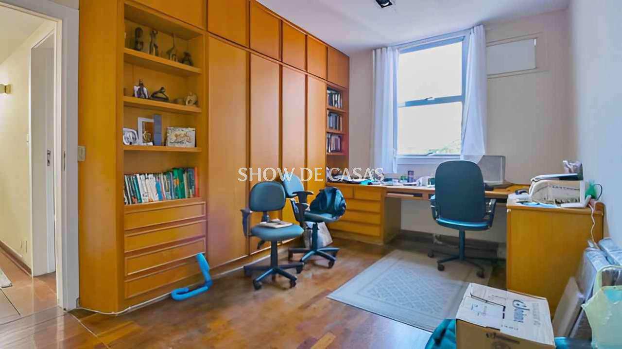 Apartamento à venda com 3 quartos, 155m² - Foto 3