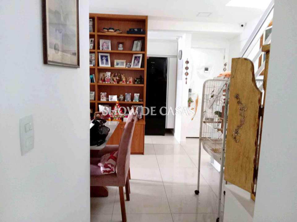 Apartamento à venda com 3 quartos, 149m² - Foto 11