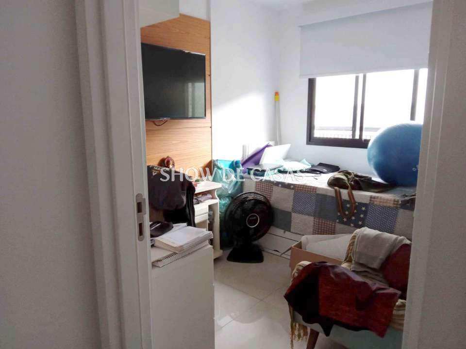 Apartamento à venda com 3 quartos, 149m² - Foto 17