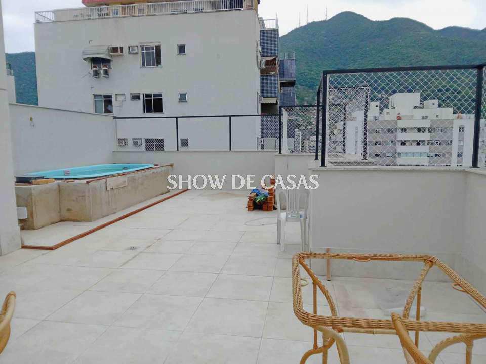 Apartamento à venda com 3 quartos, 149m² - Foto 2