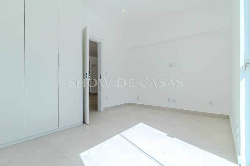 Apartamento à venda com 3 quartos, 135m² - Foto 12