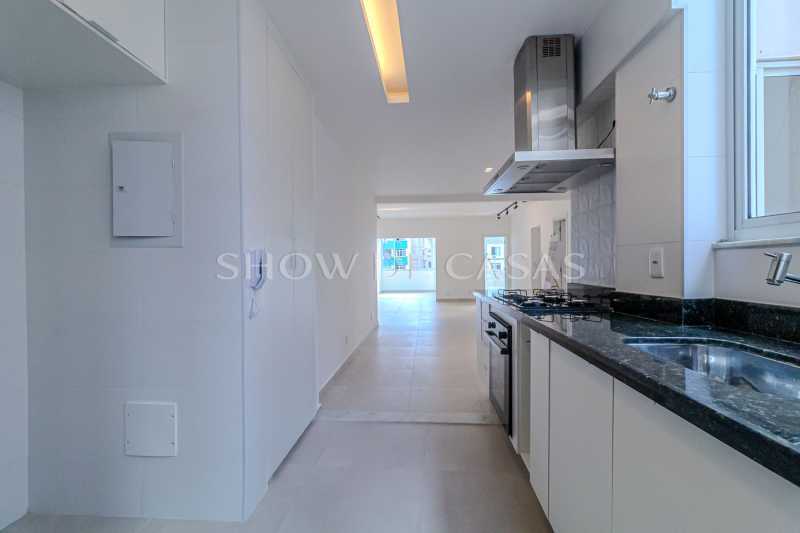 Apartamento à venda com 3 quartos, 135m² - Foto 25